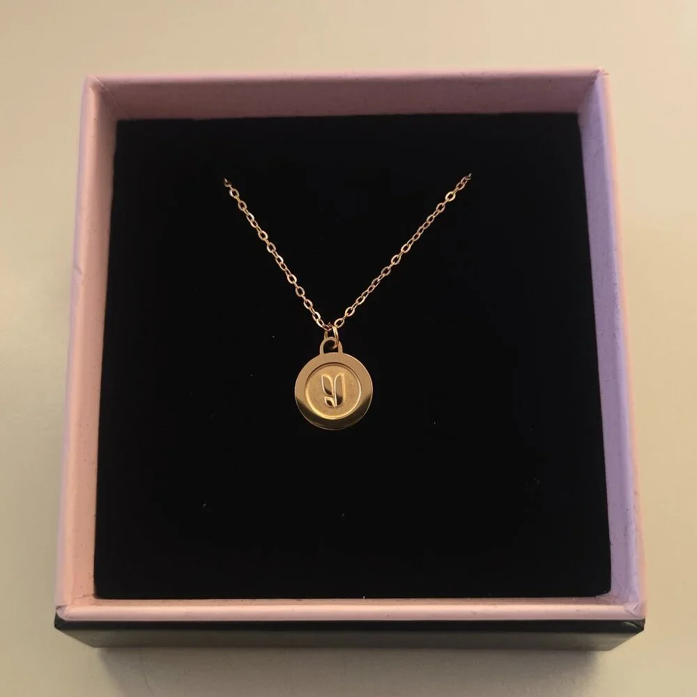 Y Blossom Circle 18" Necklace NIB - Picture 2 of 3